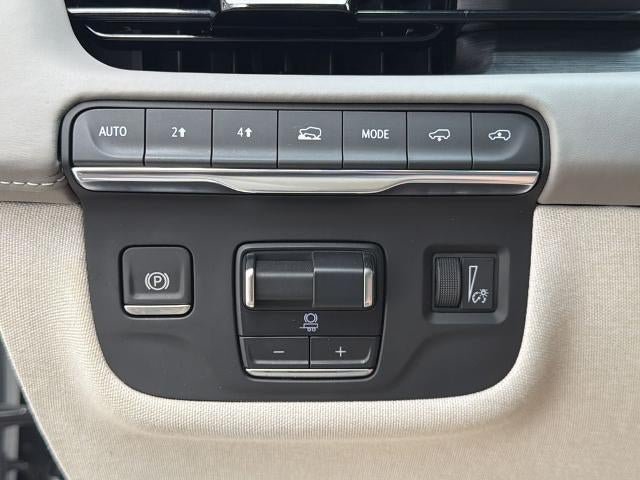 Certified 2024 Cadillac Escalade ESV Sport Platinum AWD/4WD image 33