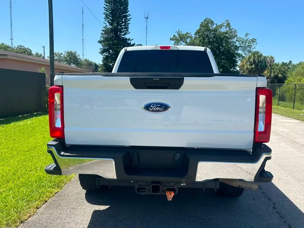 Used 2024 Ford F250 XLT w/ FX4 Off-Road Package AWD/4WD image 6