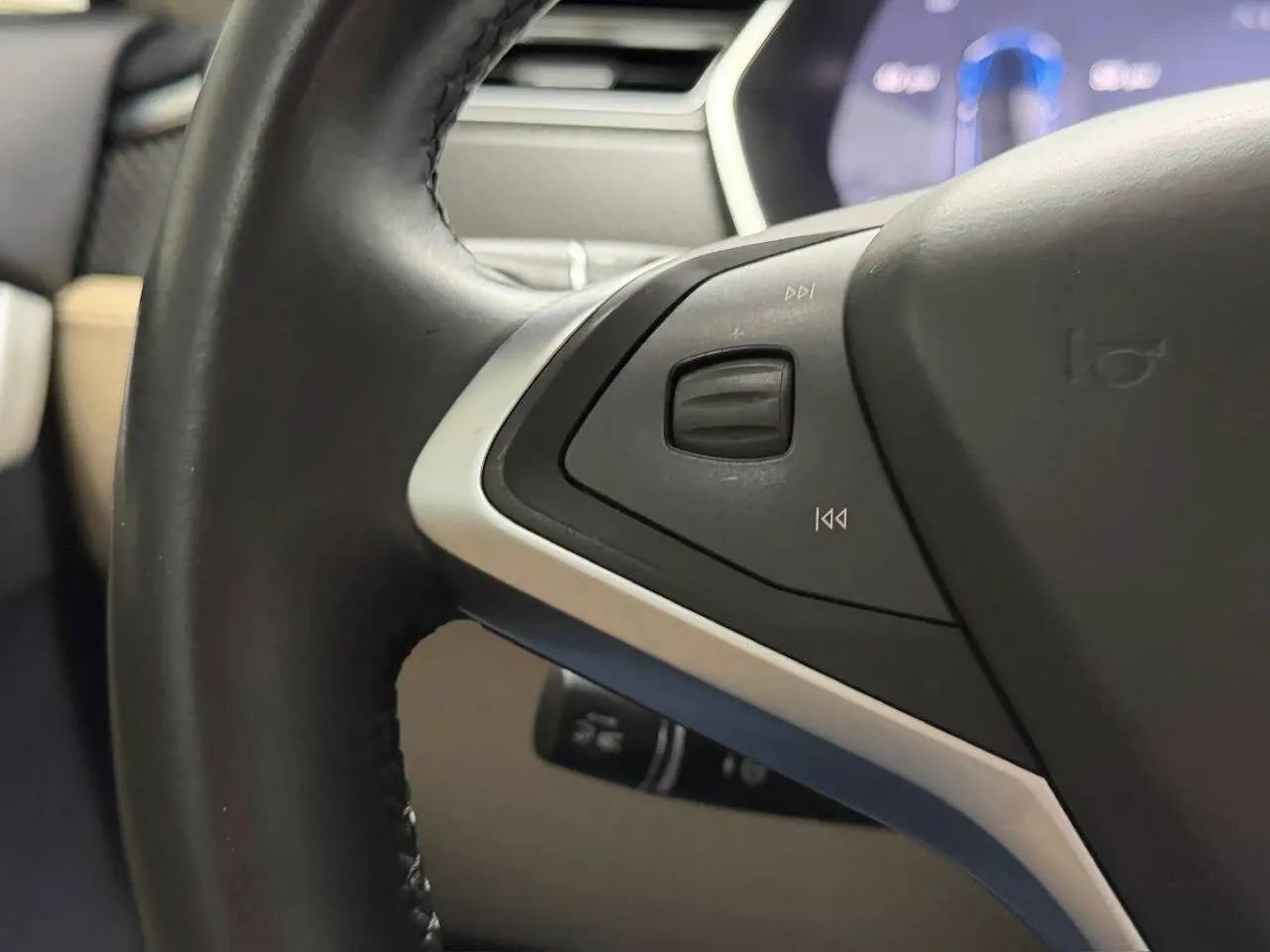 Used 2017 Tesla Model S 100D AWD/4WD image 17