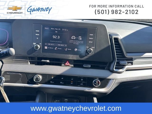 Used 2025 Kia Sportage LX image 16