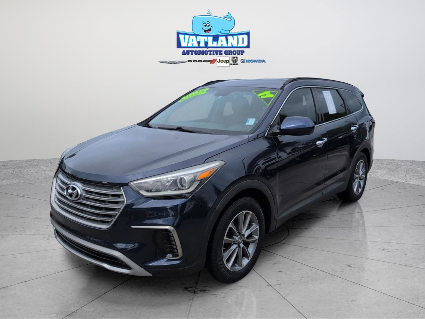 Used 2017 Hyundai Santa Fe SE image 1