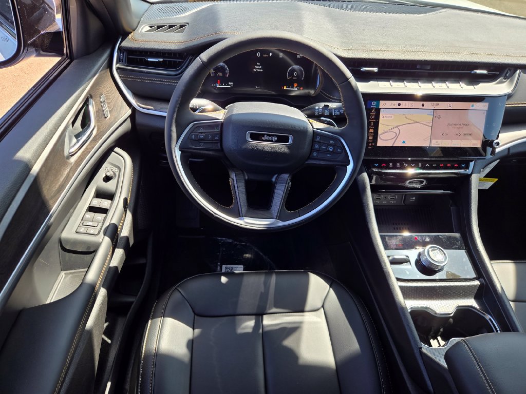 New 2026 Jeep Grand Cherokee Limited AWD/4WD image 5