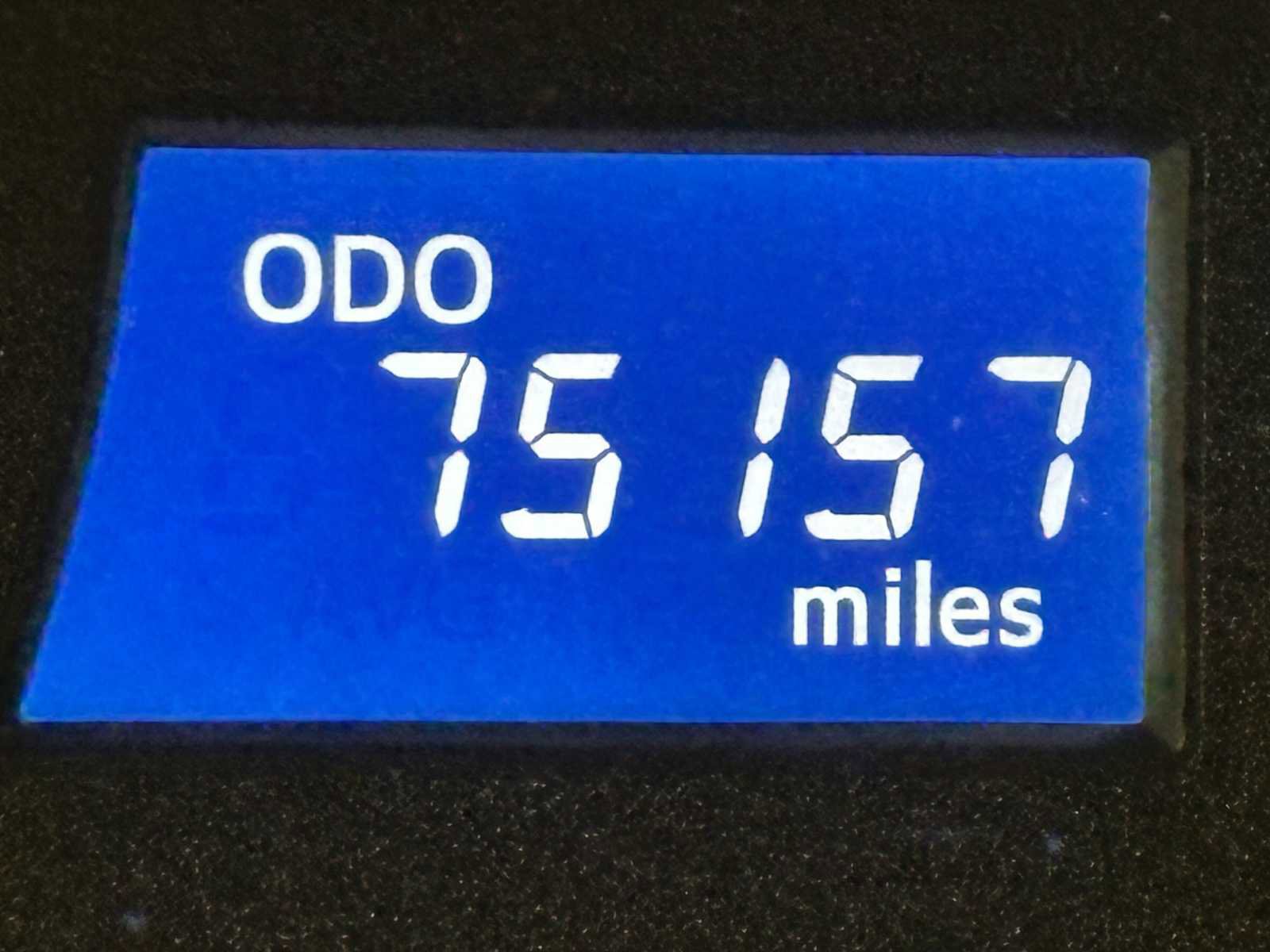 Used 2013 Toyota Camry SE w/ Leather Pkg image 18