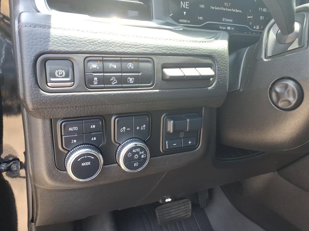 Used 2024 GMC Yukon Denali w/ Max Trailering Package AWD/4WD image 24