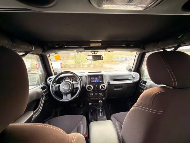 Used 2013 Jeep Wrangler Unlimited Sahara w/ Connectivity Group image 8