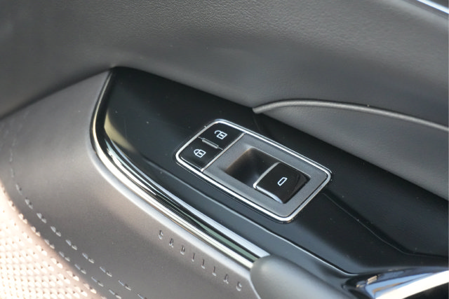 Used 2024 Cadillac Lyriq Luxury w/ LPO, Floor Liner Package AWD/4WD image 19