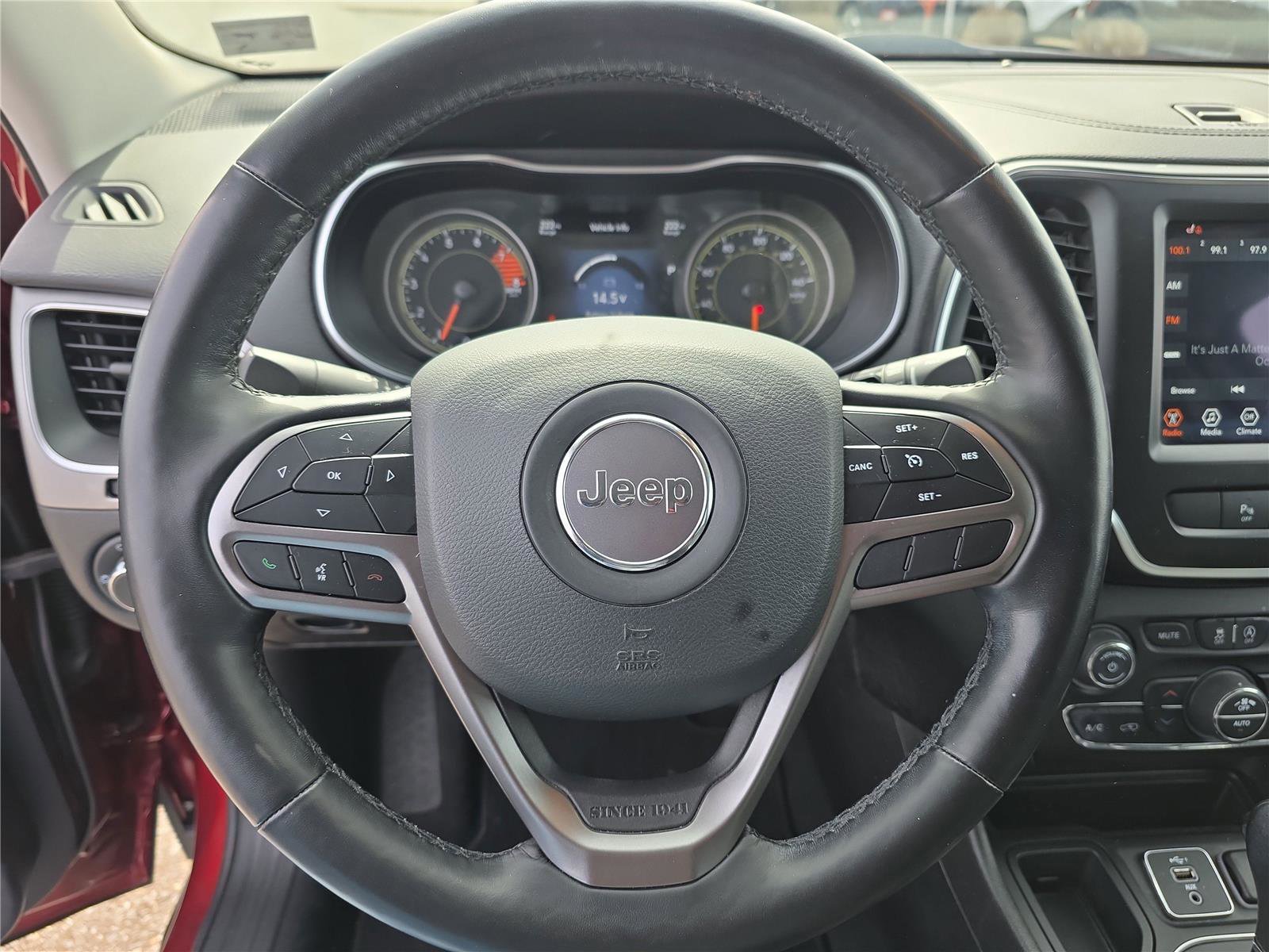 Used 2021 Jeep Cherokee Latitude Lux w/ Comfort/Convenience Group image 21