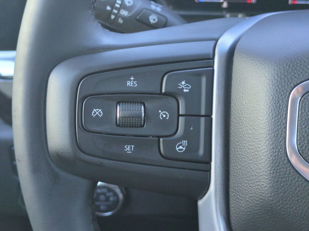 Used 2025 GMC Sierra 1500 SLT AWD/4WD image 18