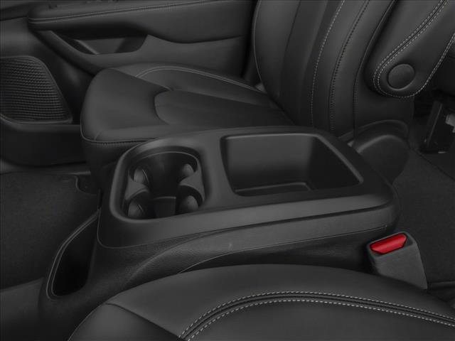 New 2026 Chrysler Pacifica Pinnacle image 10