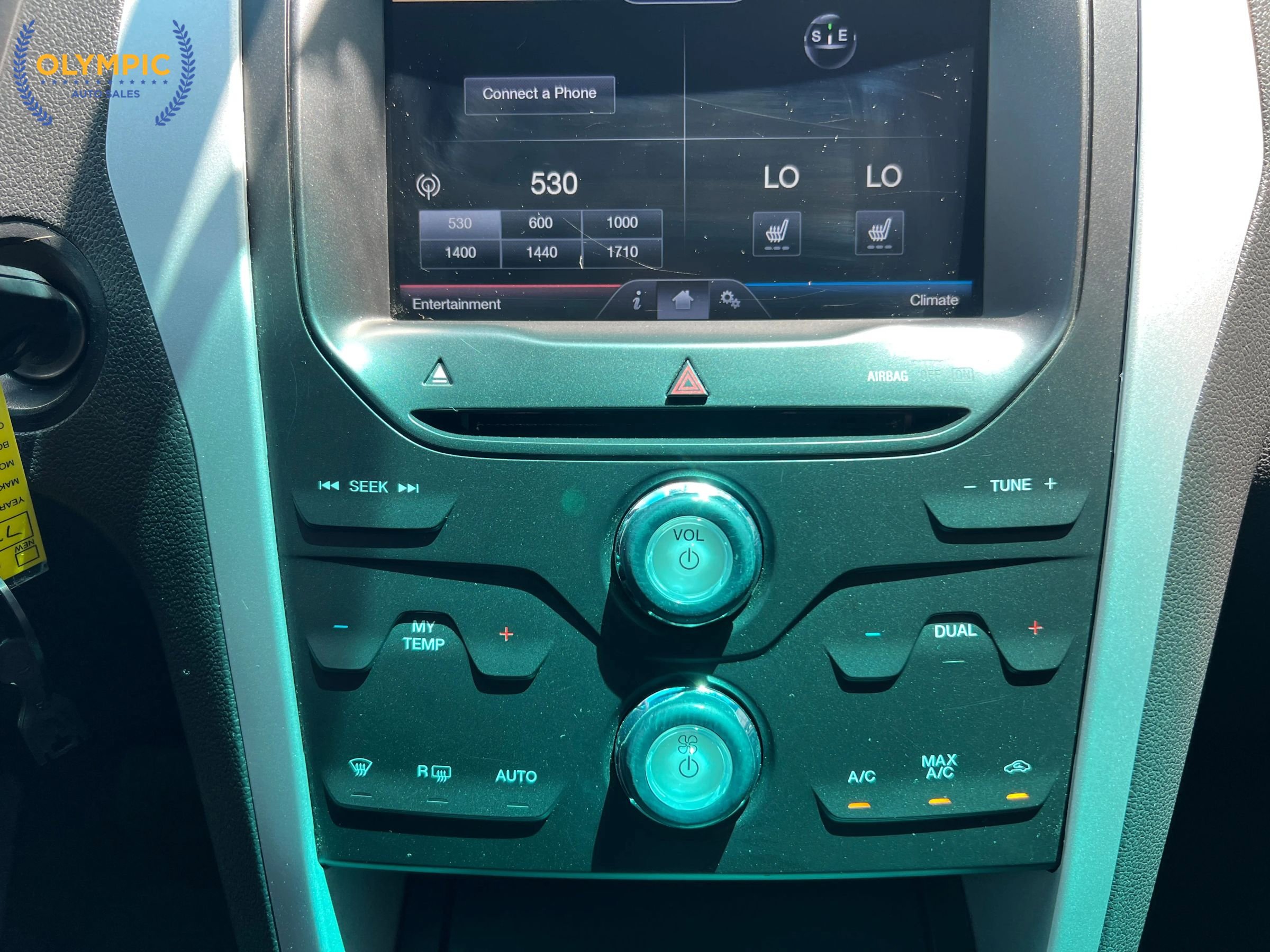 Used 2014 Ford Explorer XLT w/ Equipment Group 202A FWD image 33