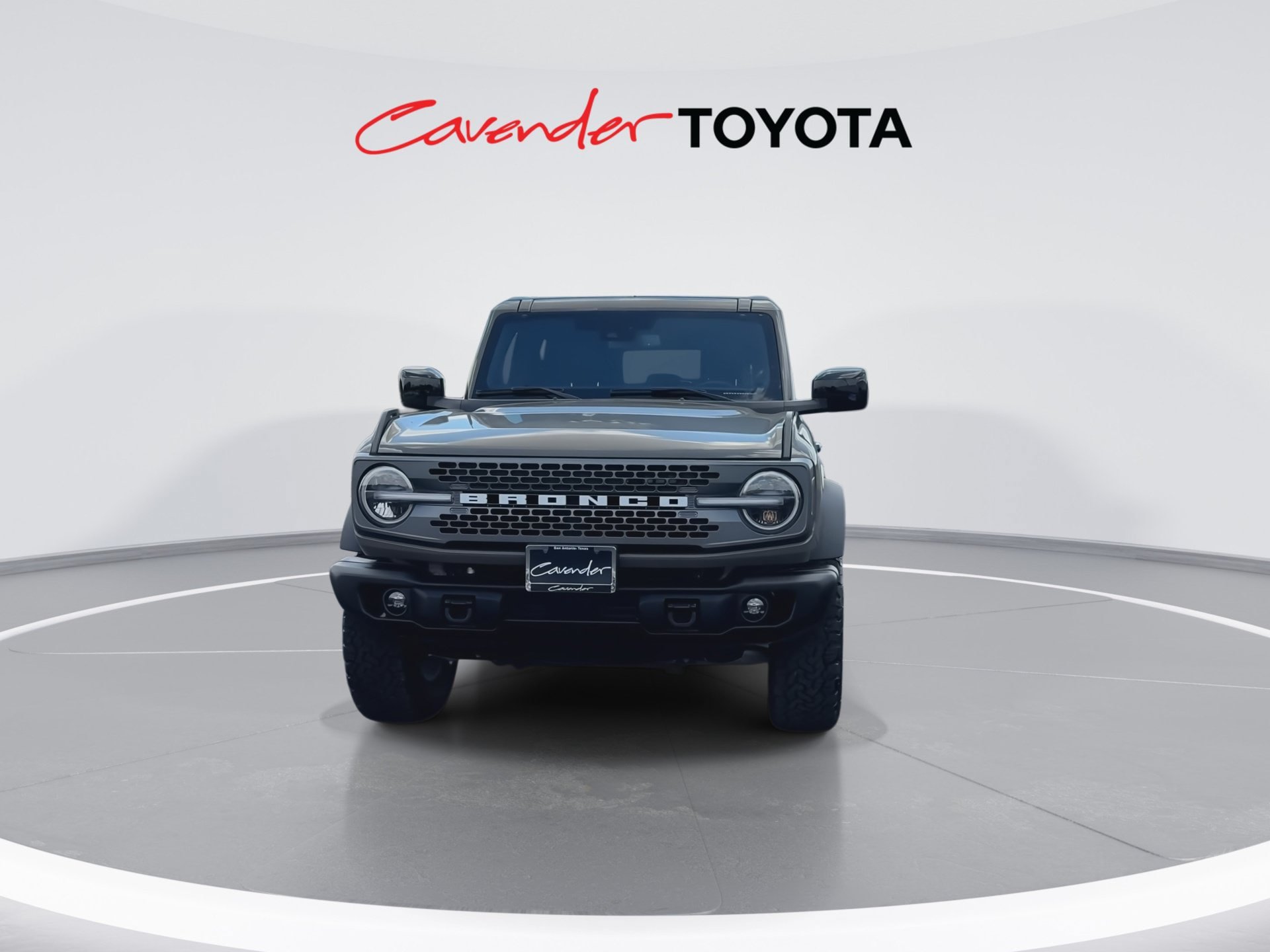 Used 2025 Ford Bronco Badlands AWD/4WD image 3