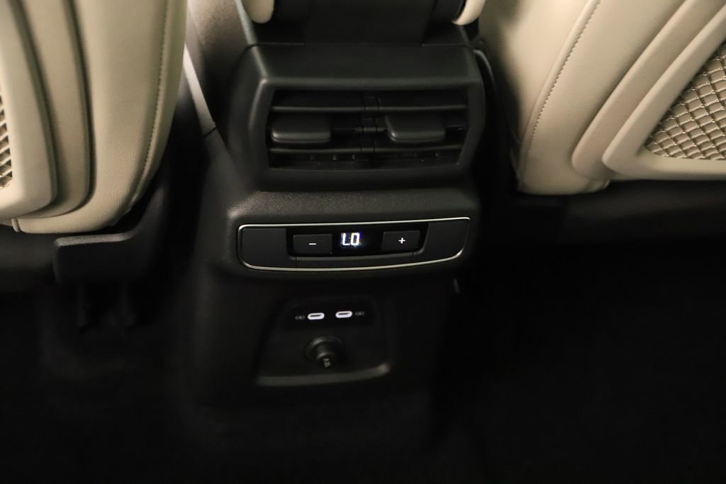 Certified 2023 Audi Q4 e-tron Premium Plus w/ Premium Plus RWD image 23