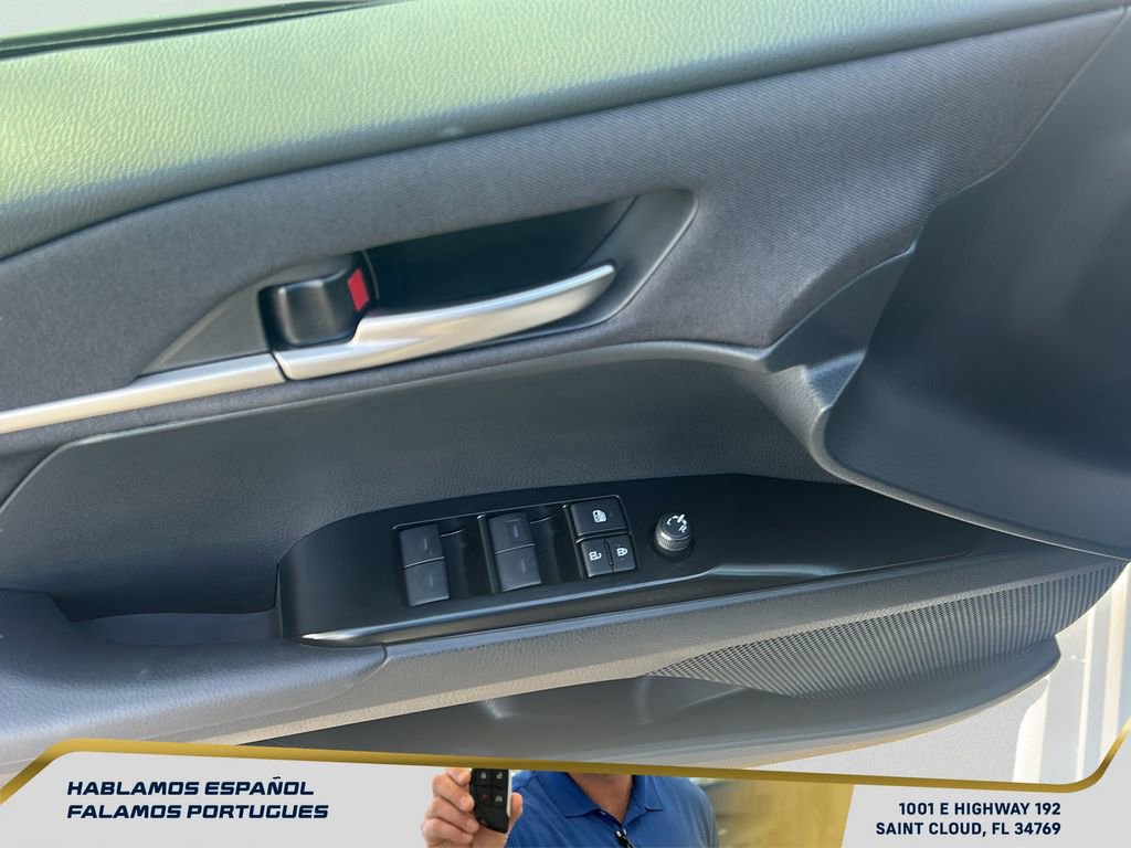 Used 2025 Toyota Camry LE image 13