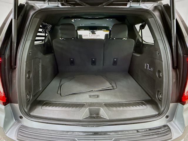 Used 2024 GMC Yukon XL SLT w/ SLT Luxury Package image 28