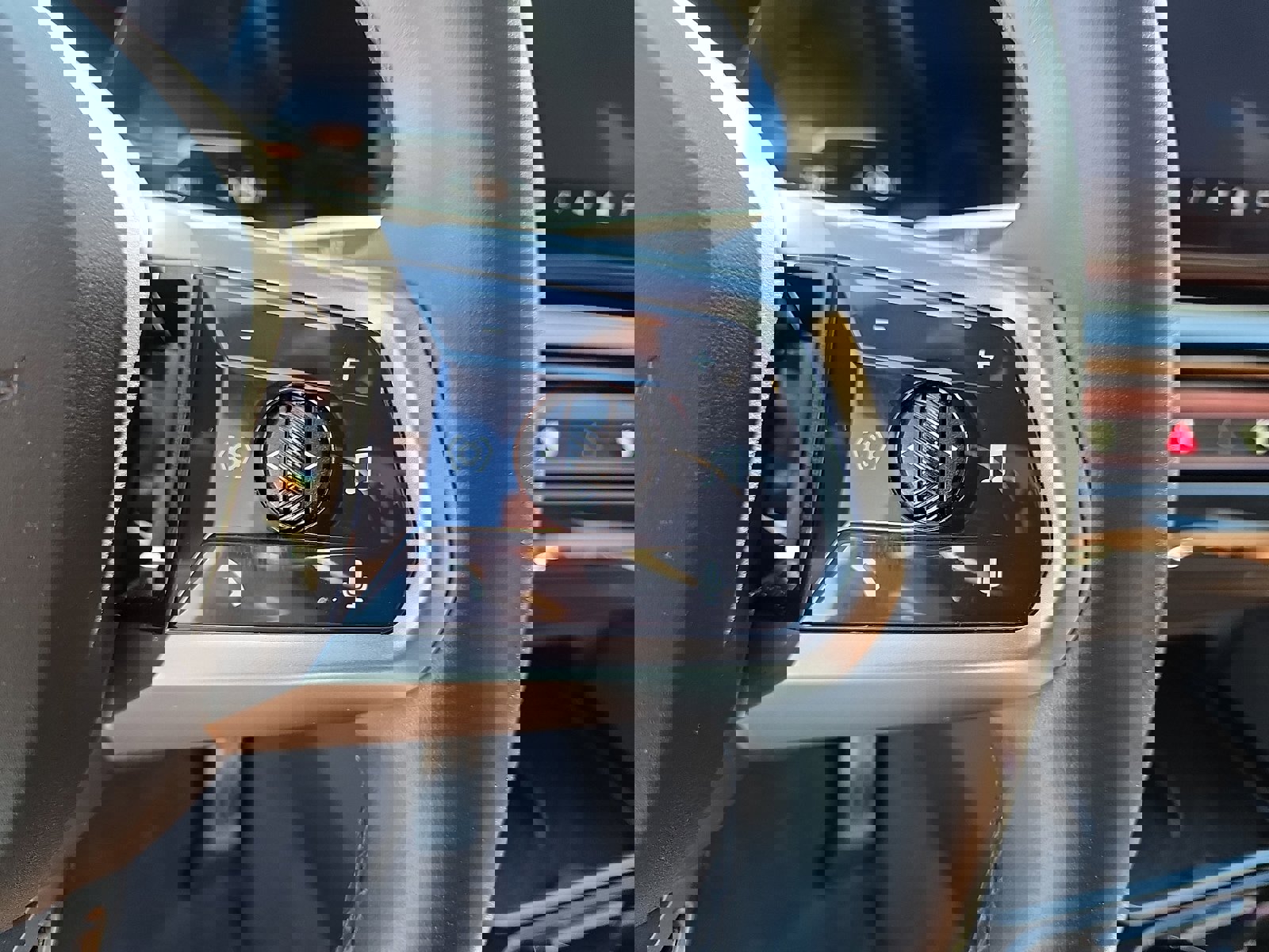 Used 2025 BMW i5 xDrive40 w/ Executive Package image 23