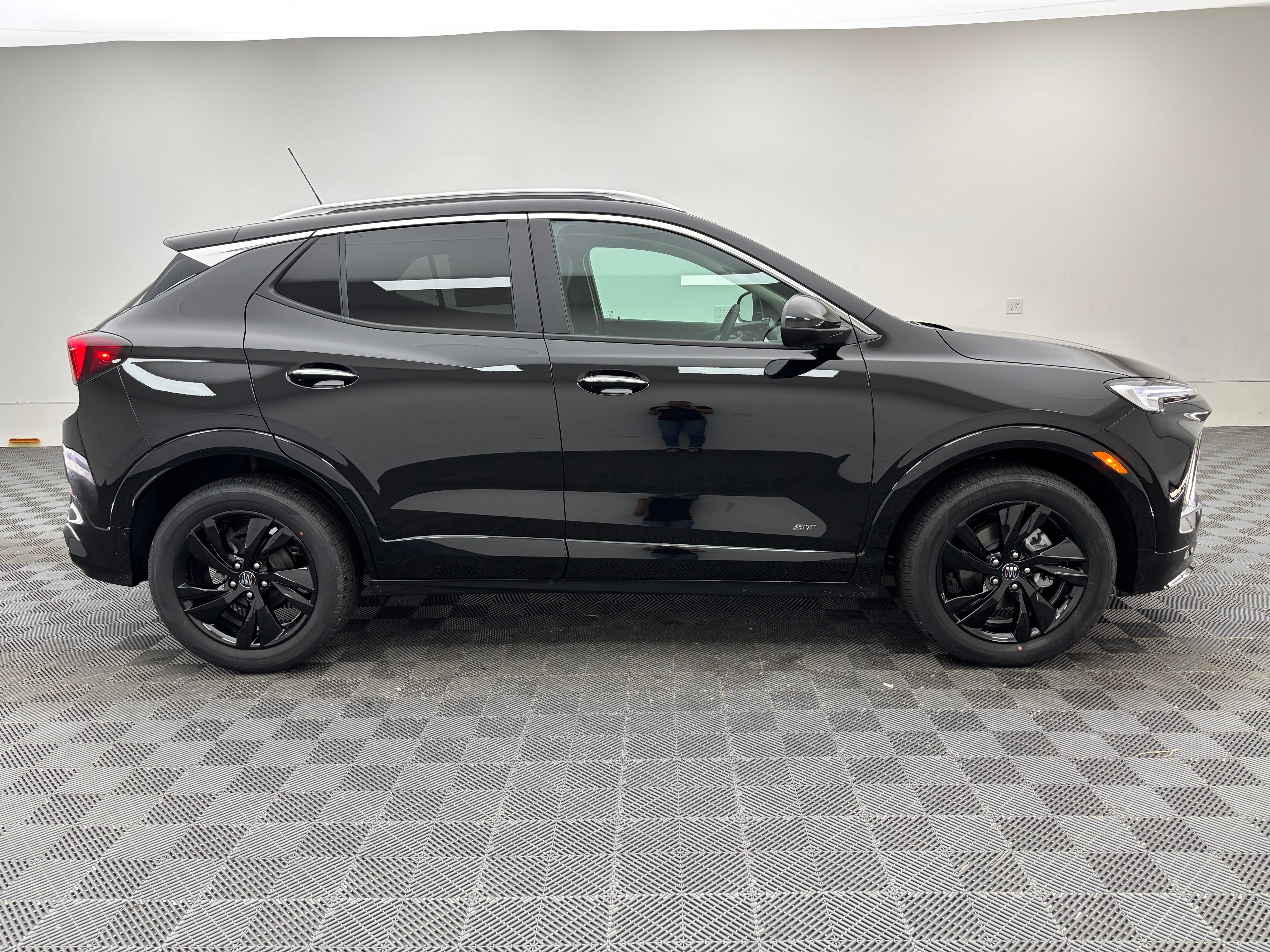 New 2026 Buick Encore GX Sport Touring w/ Advanced Technology Package FWD image 6
