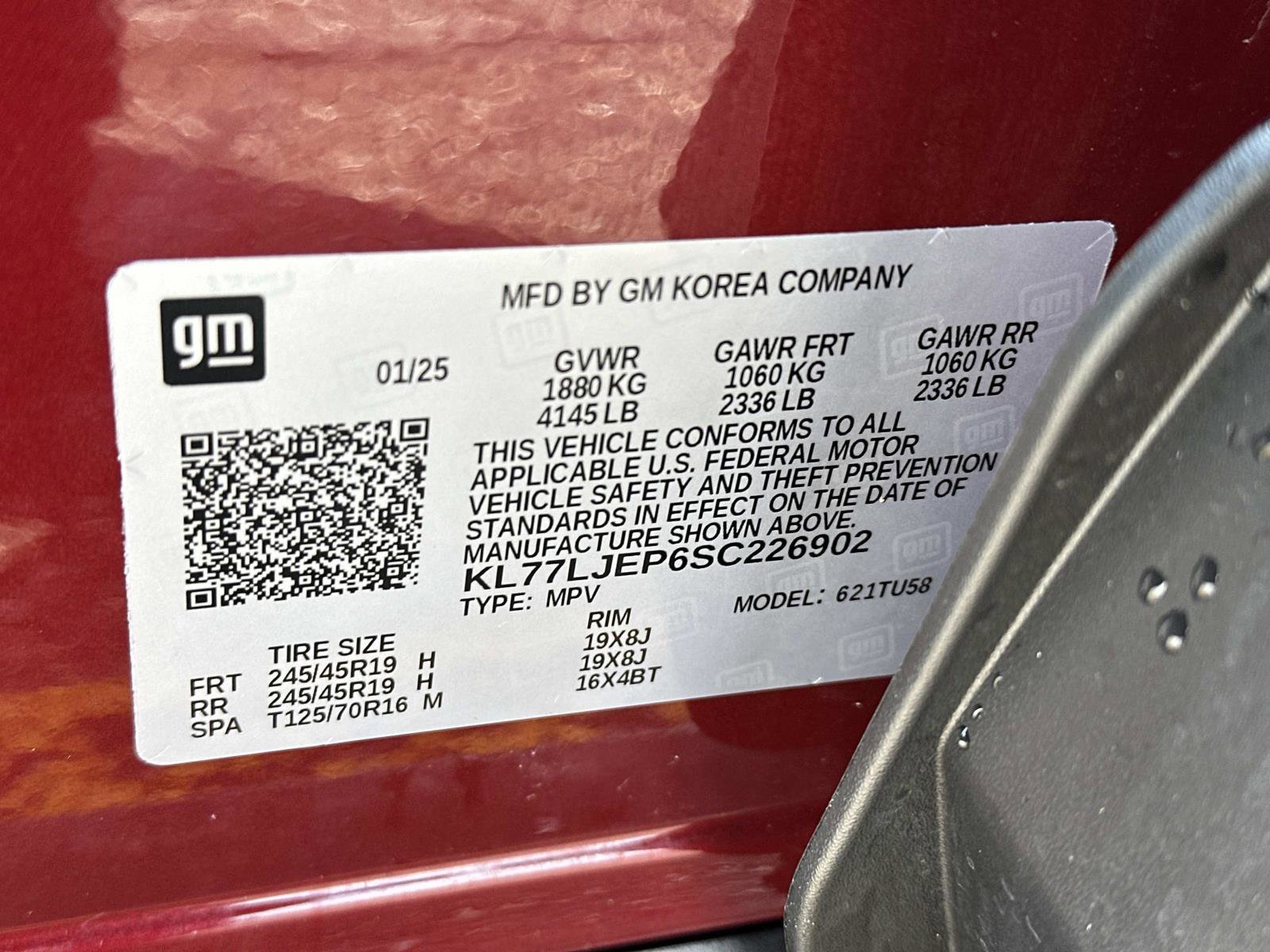 Certified 2025 Chevrolet Trax RS w/ Sunroof Package image 17