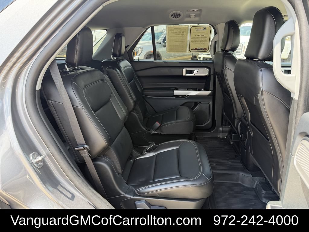 Used 2024 Ford Explorer XLT w/ Equipment Group 202A AWD/4WD image 31