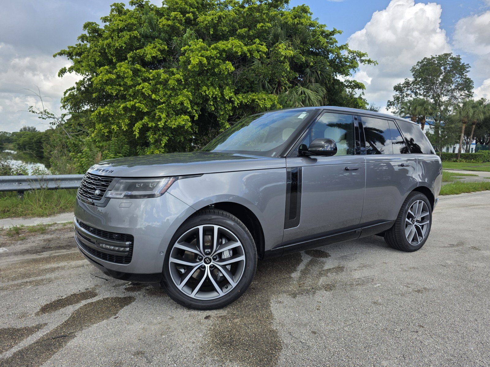 New 2027 Land Rover Range Rover SE AWD/4WD image 1