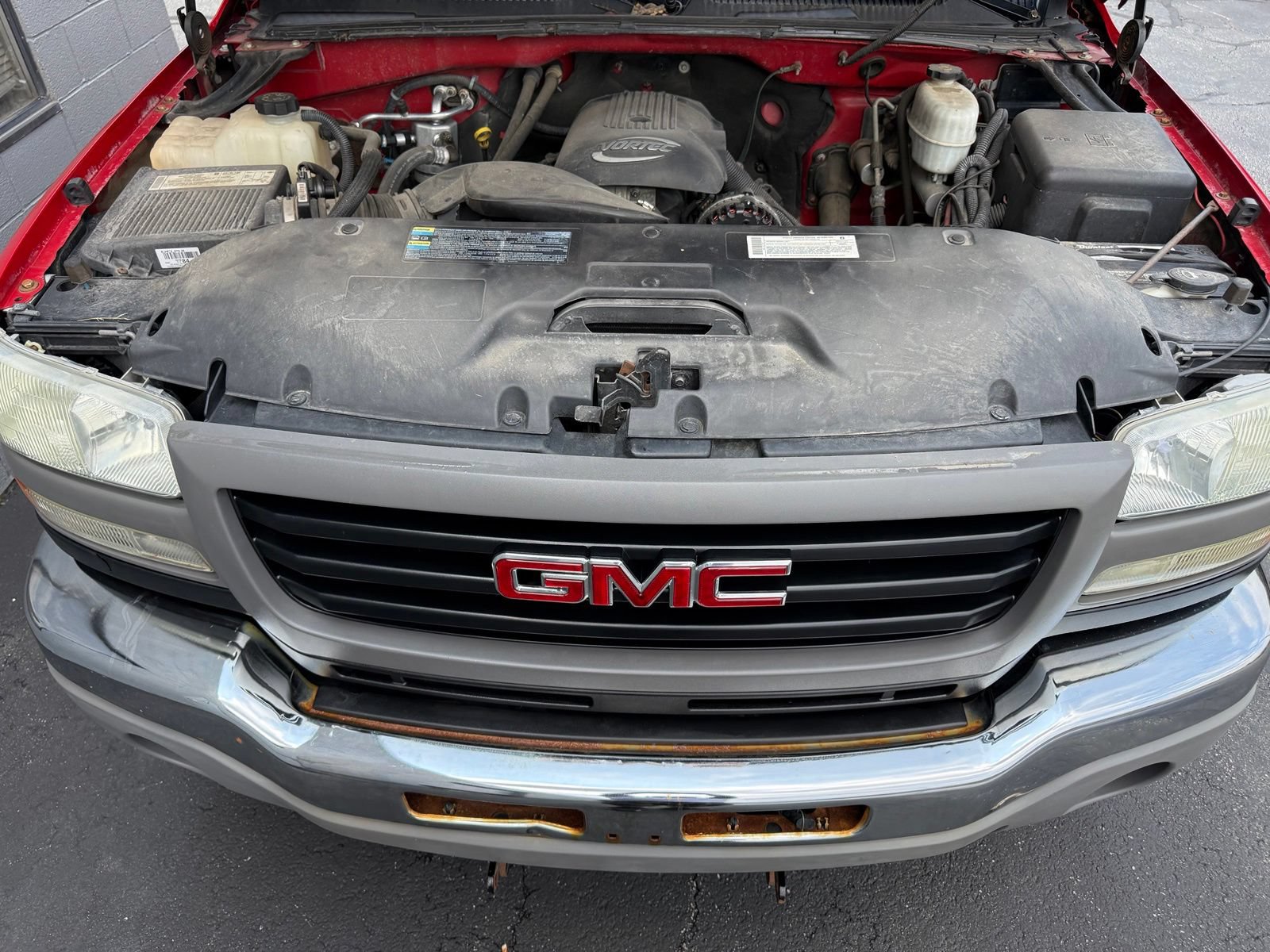 Used 2006 GMC Sierra 2500 W/T w/ Snow Plow Prep Package AWD/4WD image 24