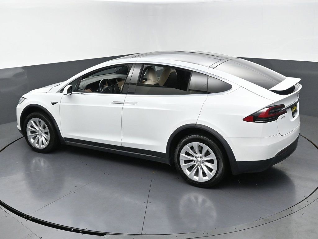 Used 2021 Tesla Model X Long Range image 47