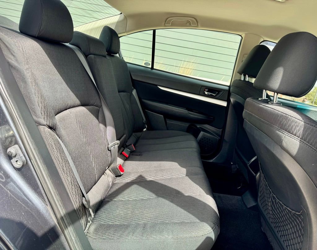 Used 2011 Subaru Legacy 2.5i Premium w/ All-Weather Pkg image 9