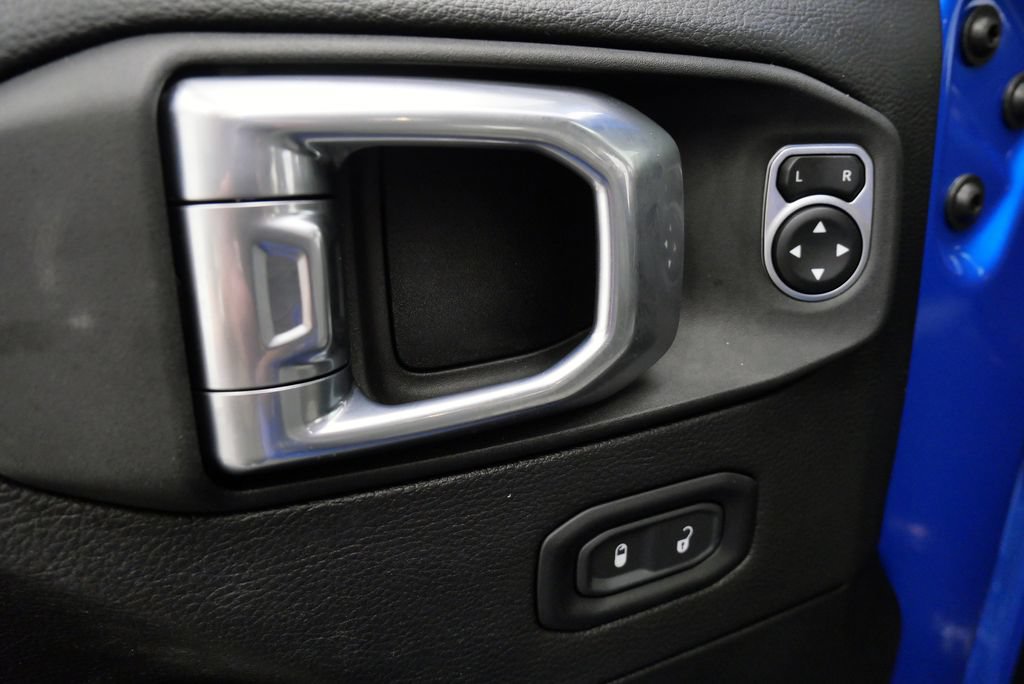 Used 2021 Jeep Gladiator Mojave AWD/4WD image 14