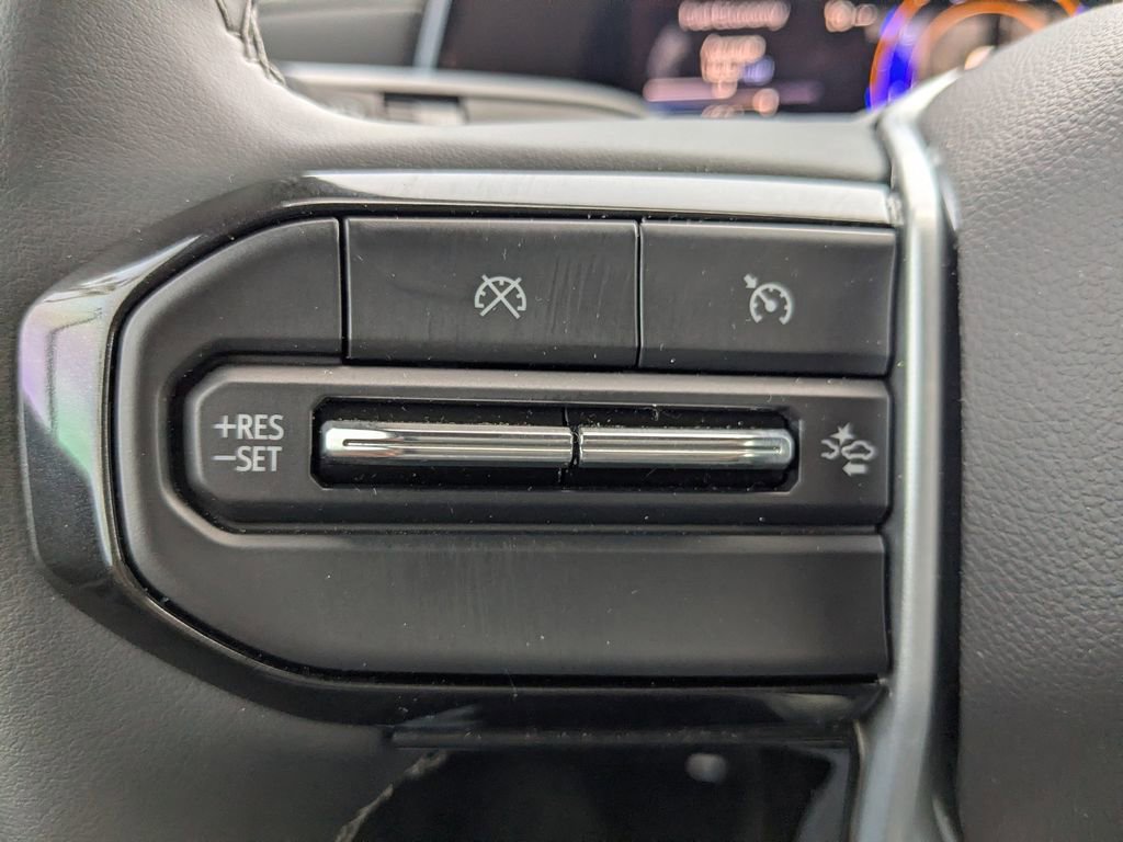 Used 2025 Chevrolet Colorado LT w/ Advanced Trailering Package image 26