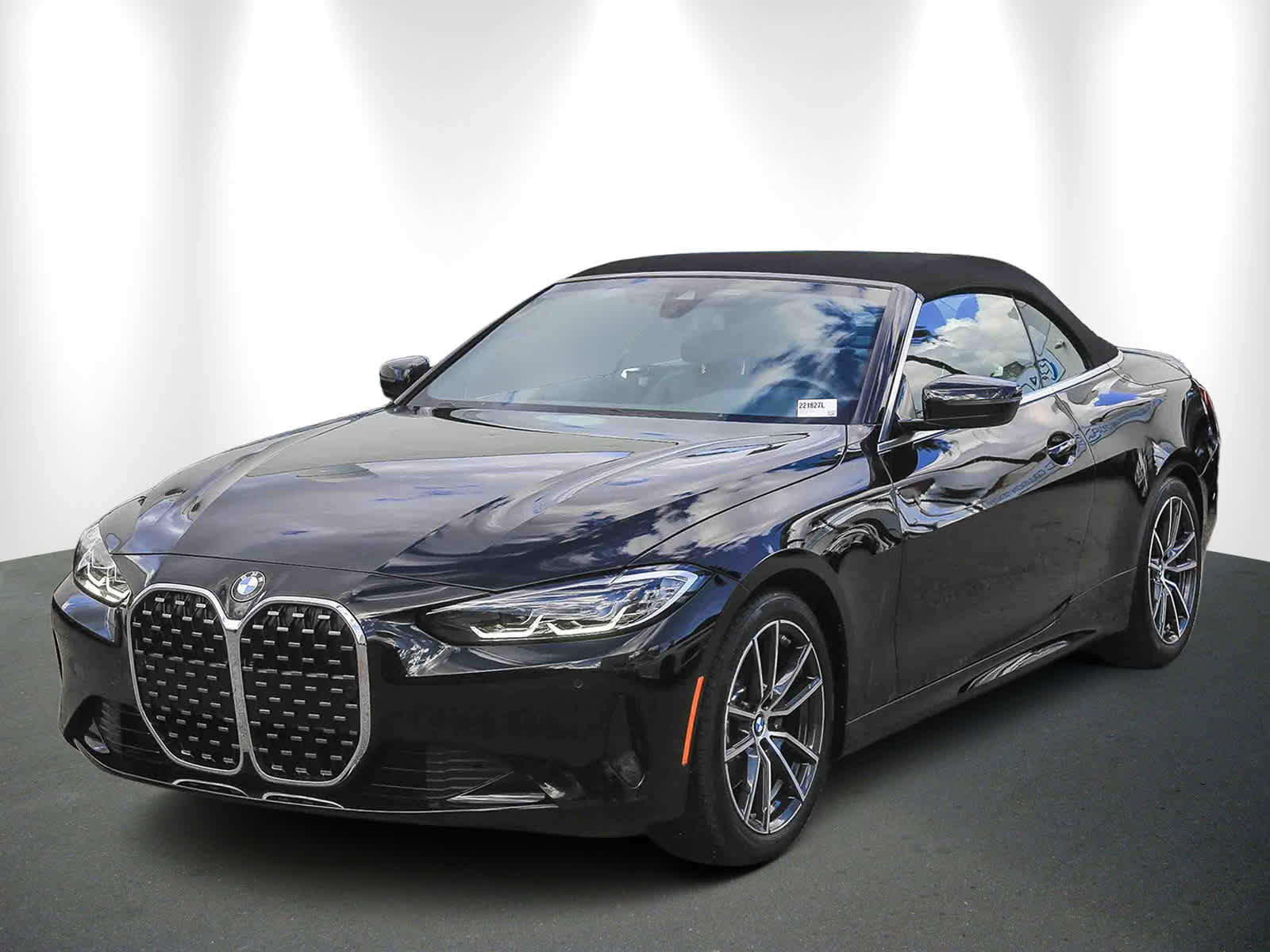 Certified 2023 BMW 430i Convertible w/ Premium Package image 3