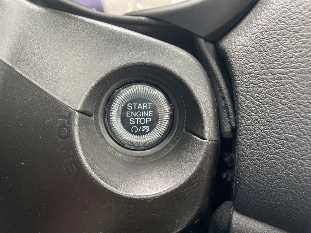 Used 2023 Jeep Renegade Altitude w/ Sun/Sound Group AWD/4WD image 23