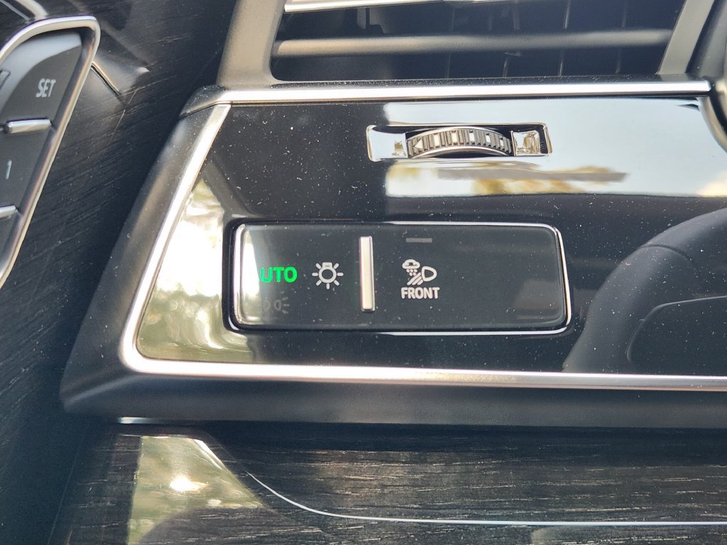 New 2027 Audi Q8 Premium Plus AWD/4WD image 23