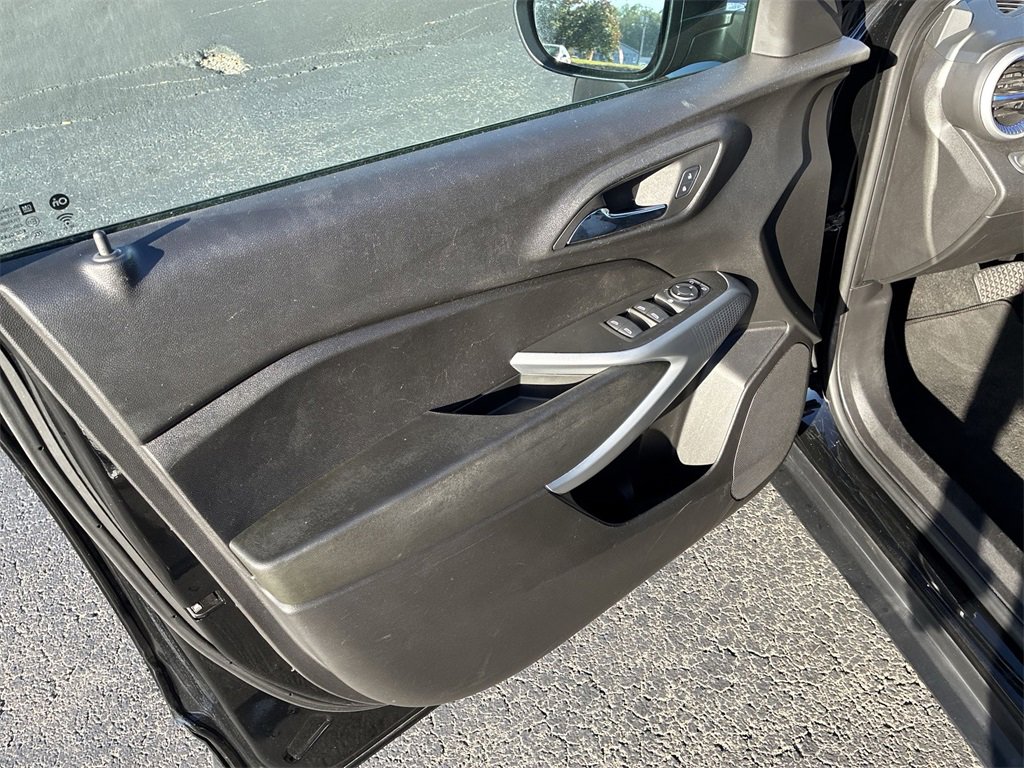 Used 2024 Chevrolet Trax LS image 13