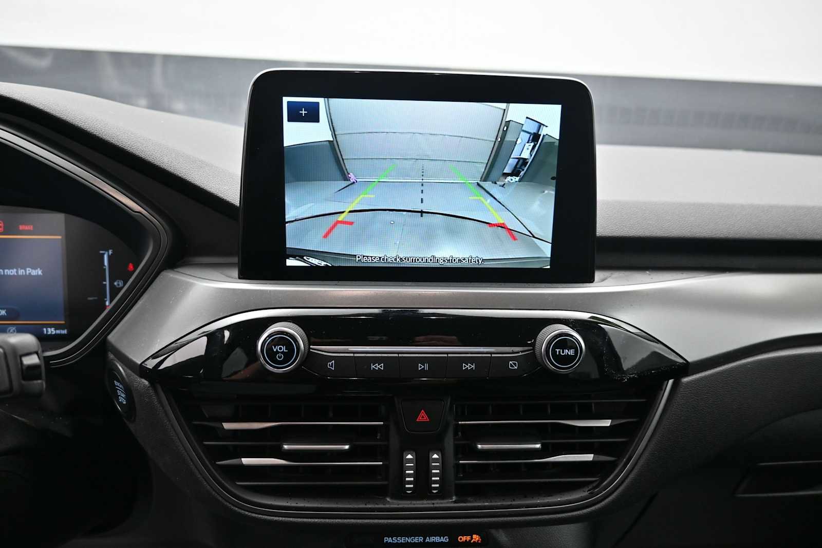 Certified 2025 Ford Escape Active w/ Cold Weather Package FWD image 38