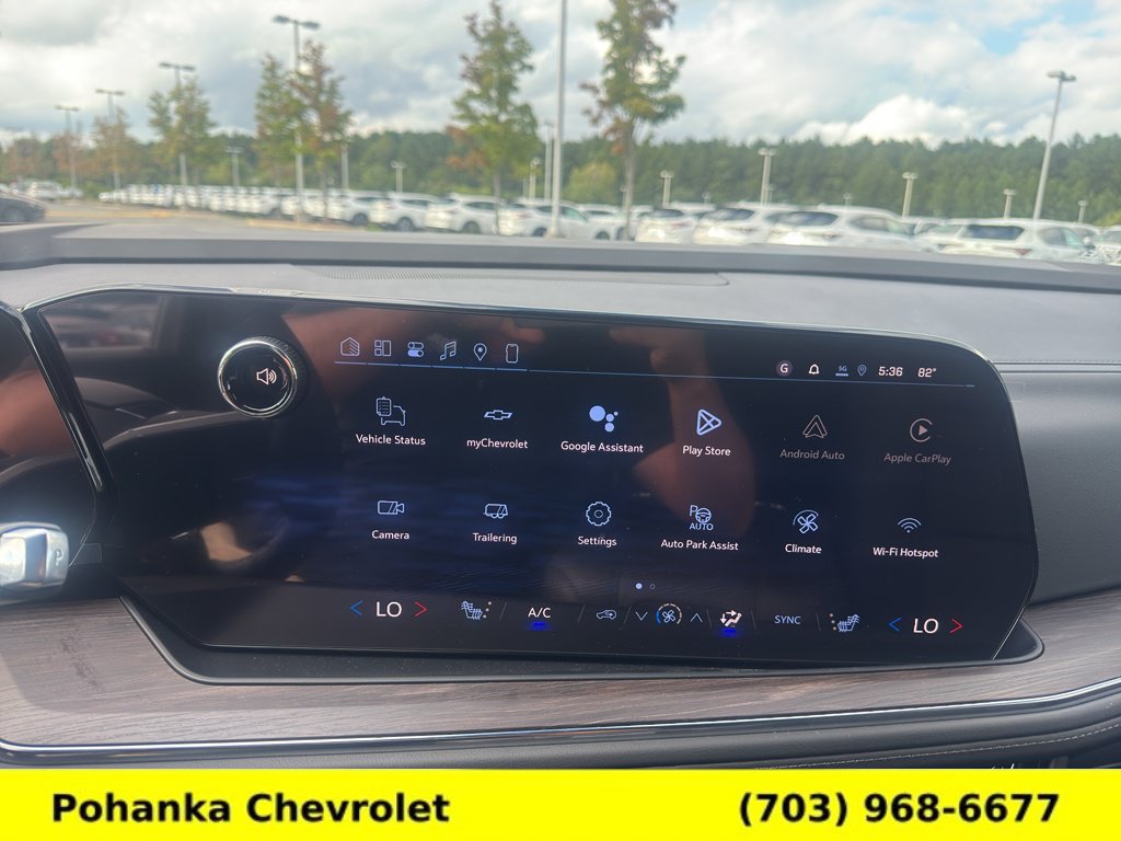 New 2026 Chevrolet Suburban Z71 w/ Comfort Package AWD/4WD image 16