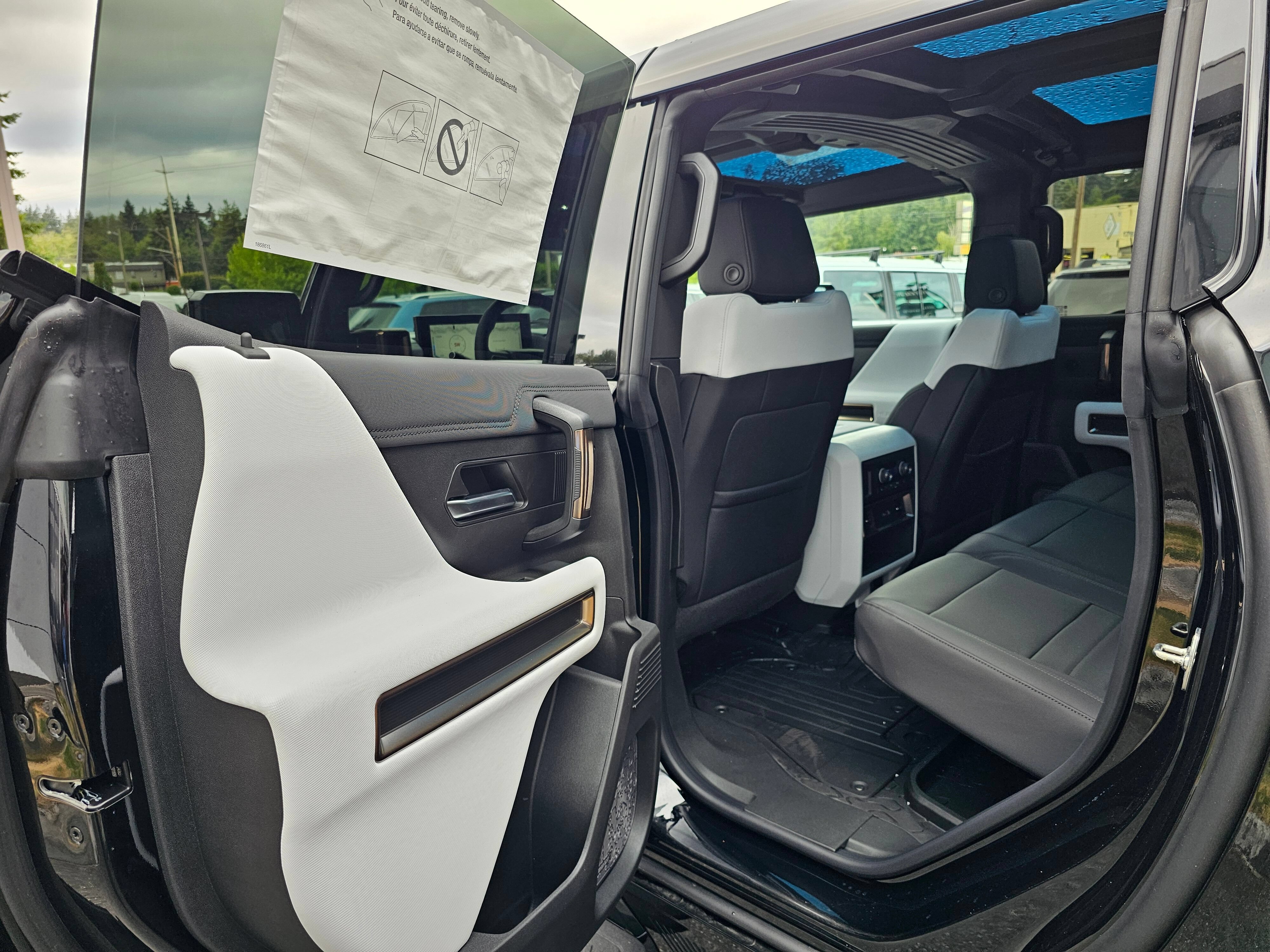 New 2024 GMC Hummer EV 2X AWD/4WD image 19