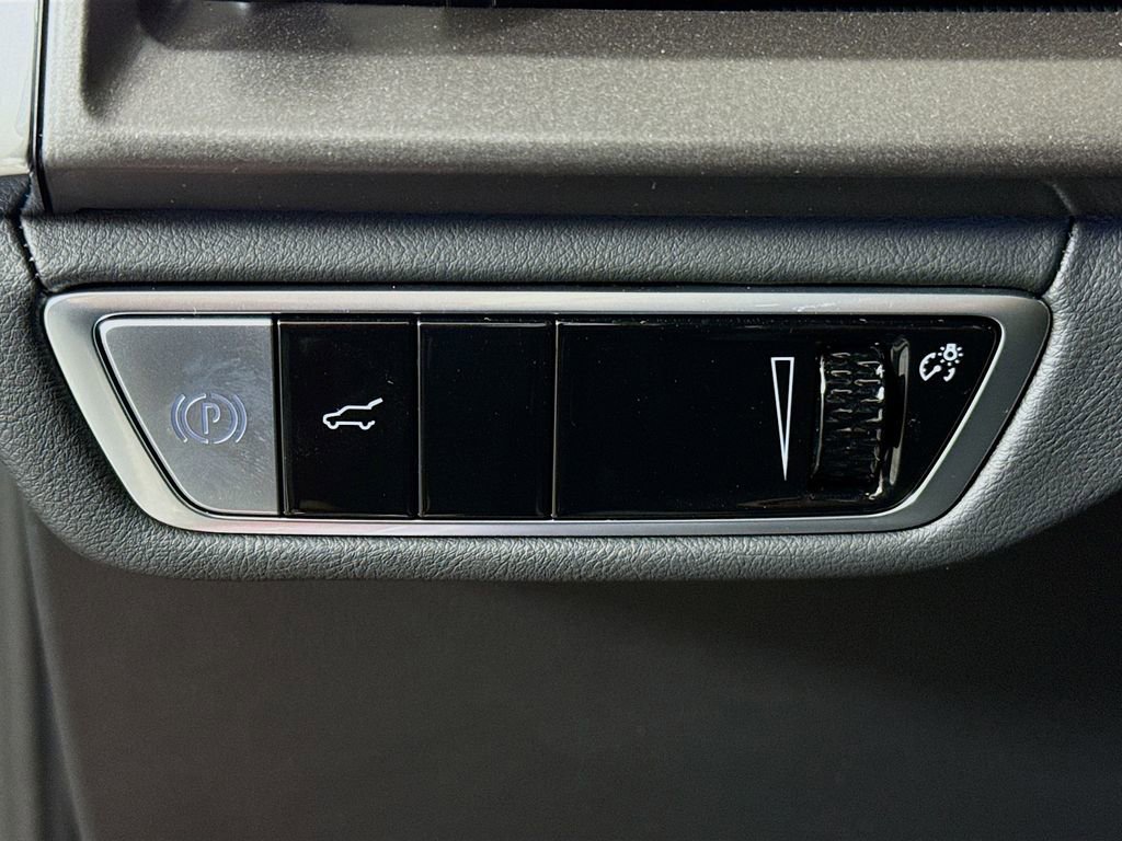 New 2026 Cadillac Vistiq Sport image 10