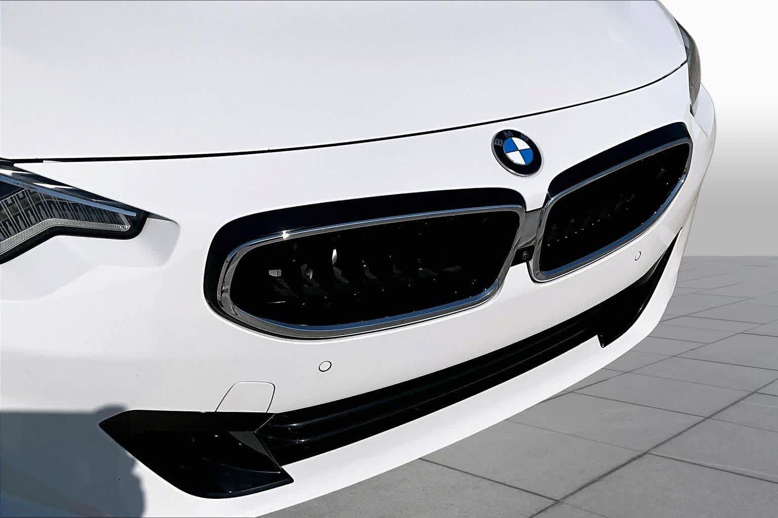 Used 2024 BMW 230i Coupe w/ Premium Package RWD image 25