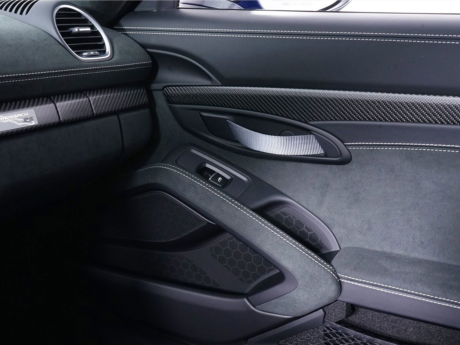 Used 2025 Porsche 718 Cayman GT4 RS image 25