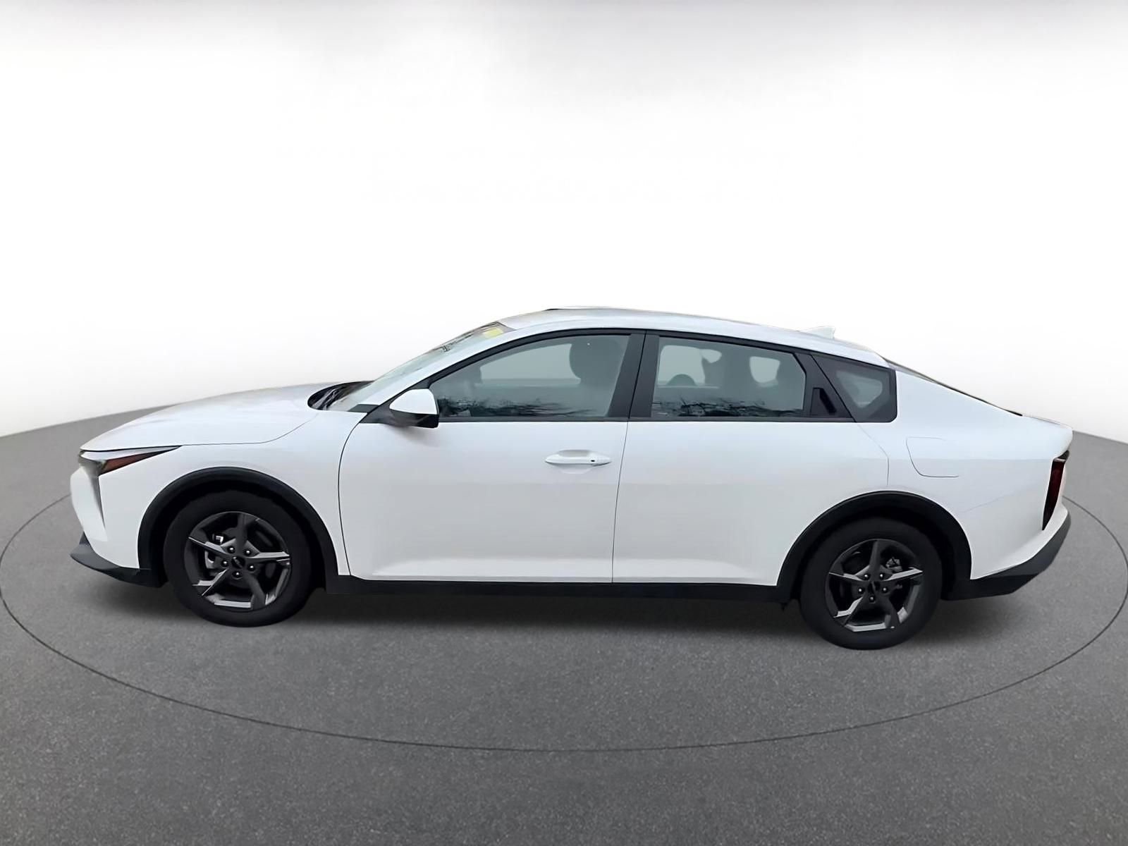 Used 2025 Kia K4 LXS FWD image 9