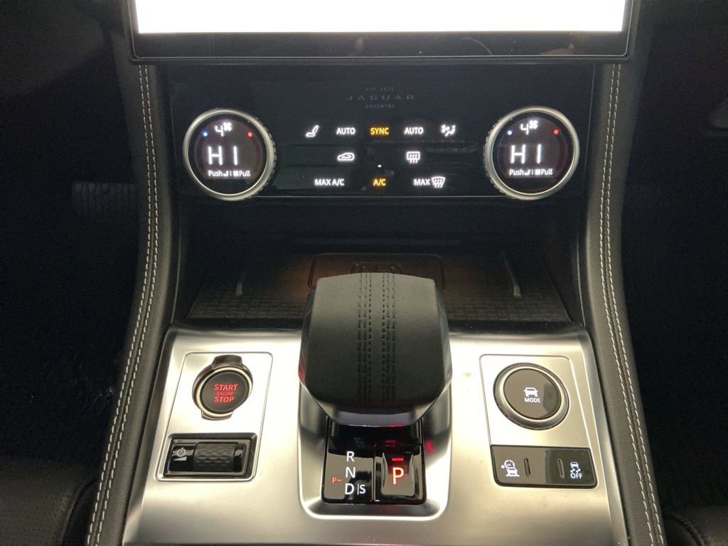 Used 2025 Jaguar F-PACE R-Dynamic S AWD/4WD image 12