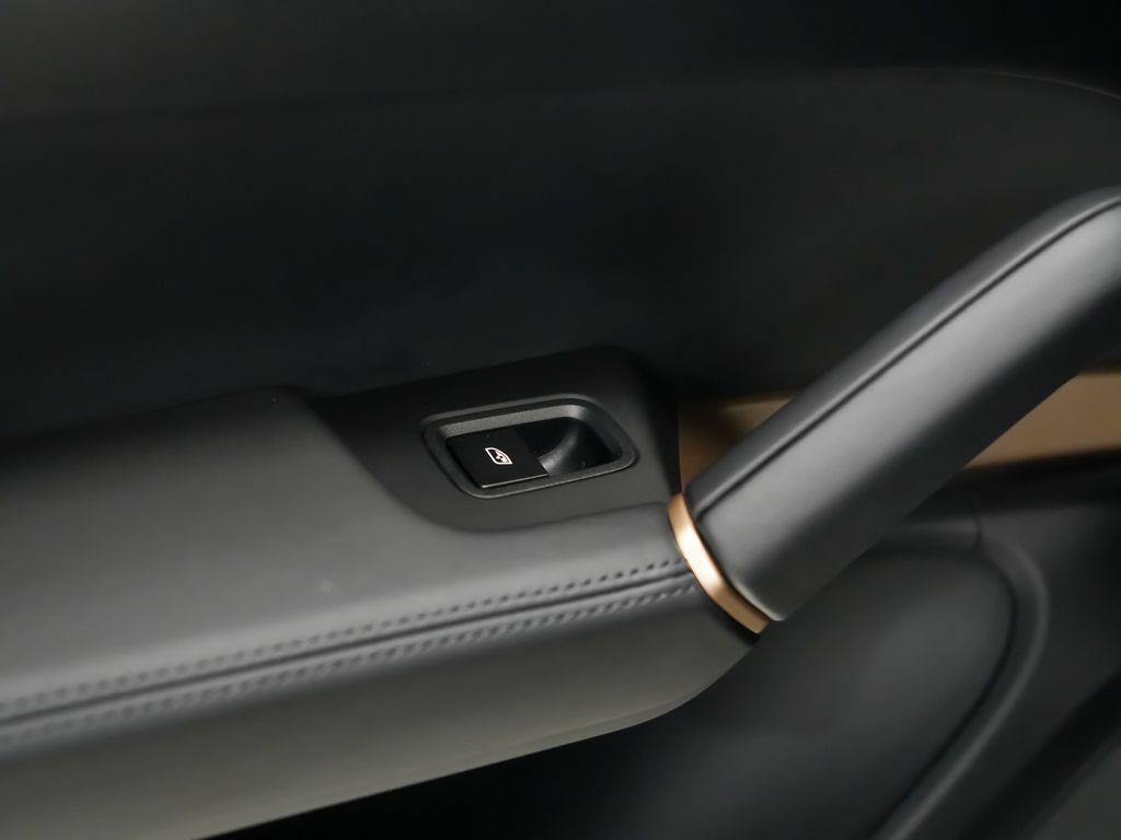 Certified 2026 Porsche Cayenne Turbo GT AWD/4WD image 16