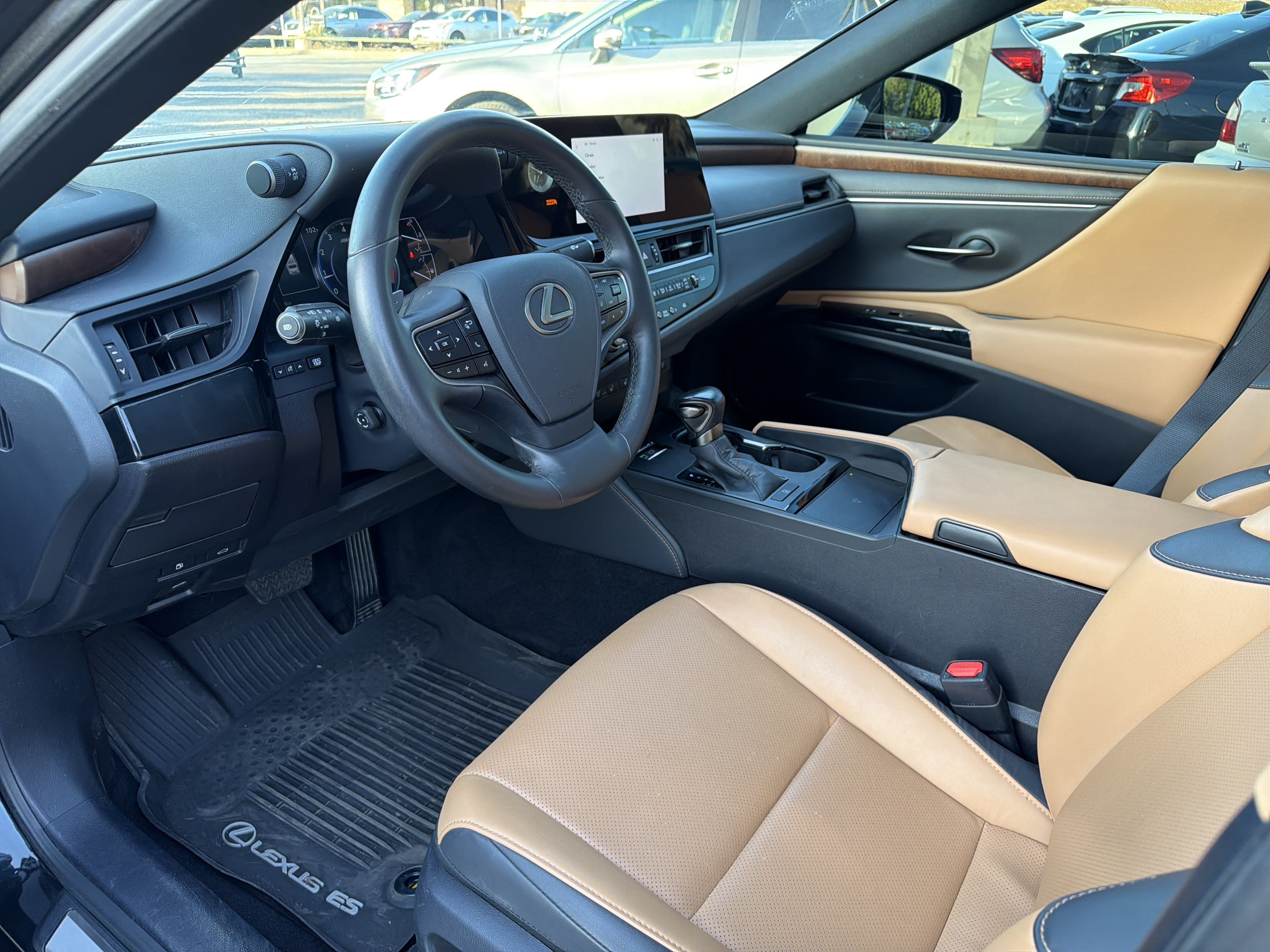 Used 2024 Lexus ES 350 w/ Premium Package FWD image 22