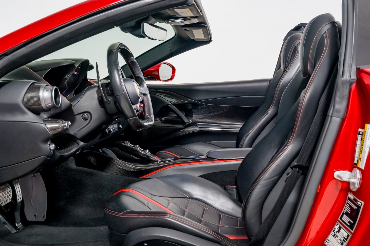 Used 2021 Ferrari 812 GTS image 27