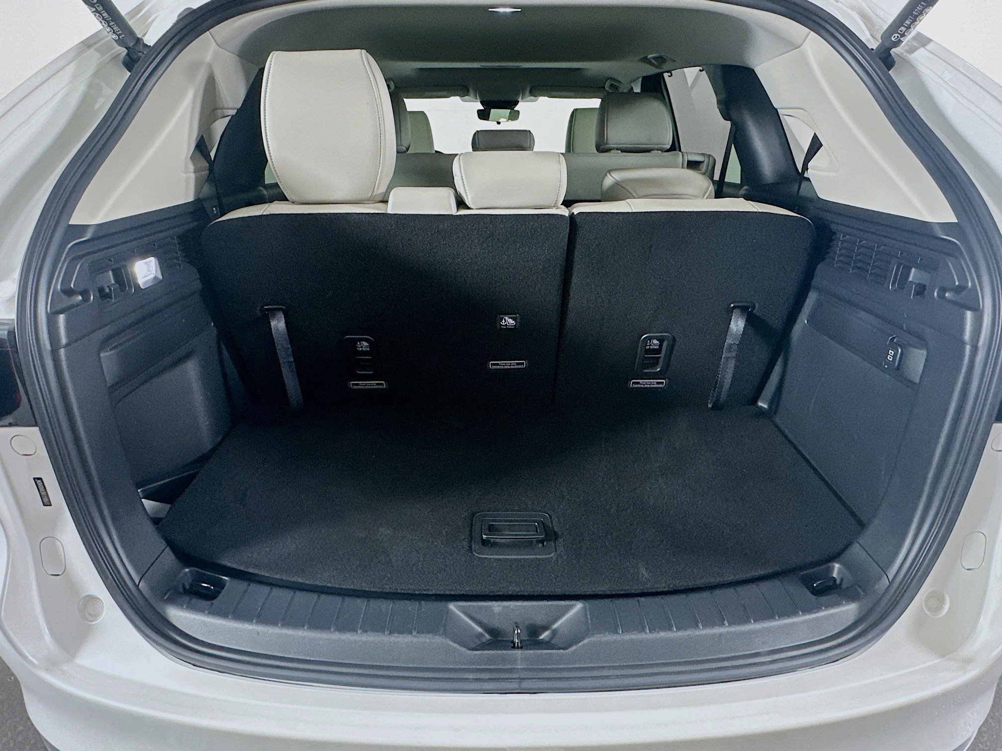 Used 2024 MAZDA CX-90 Plug-In Hybrid w/ Preferred image 29