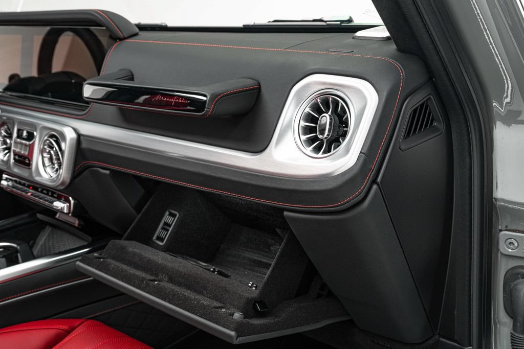 Used 2025 Mercedes-Benz G 63 AMG 4MATIC image 30
