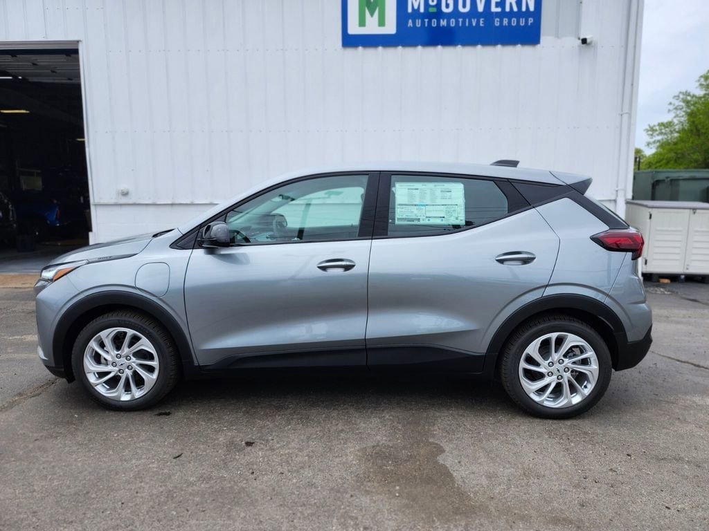 New 2027 Chevrolet Bolt LT FWD image 2