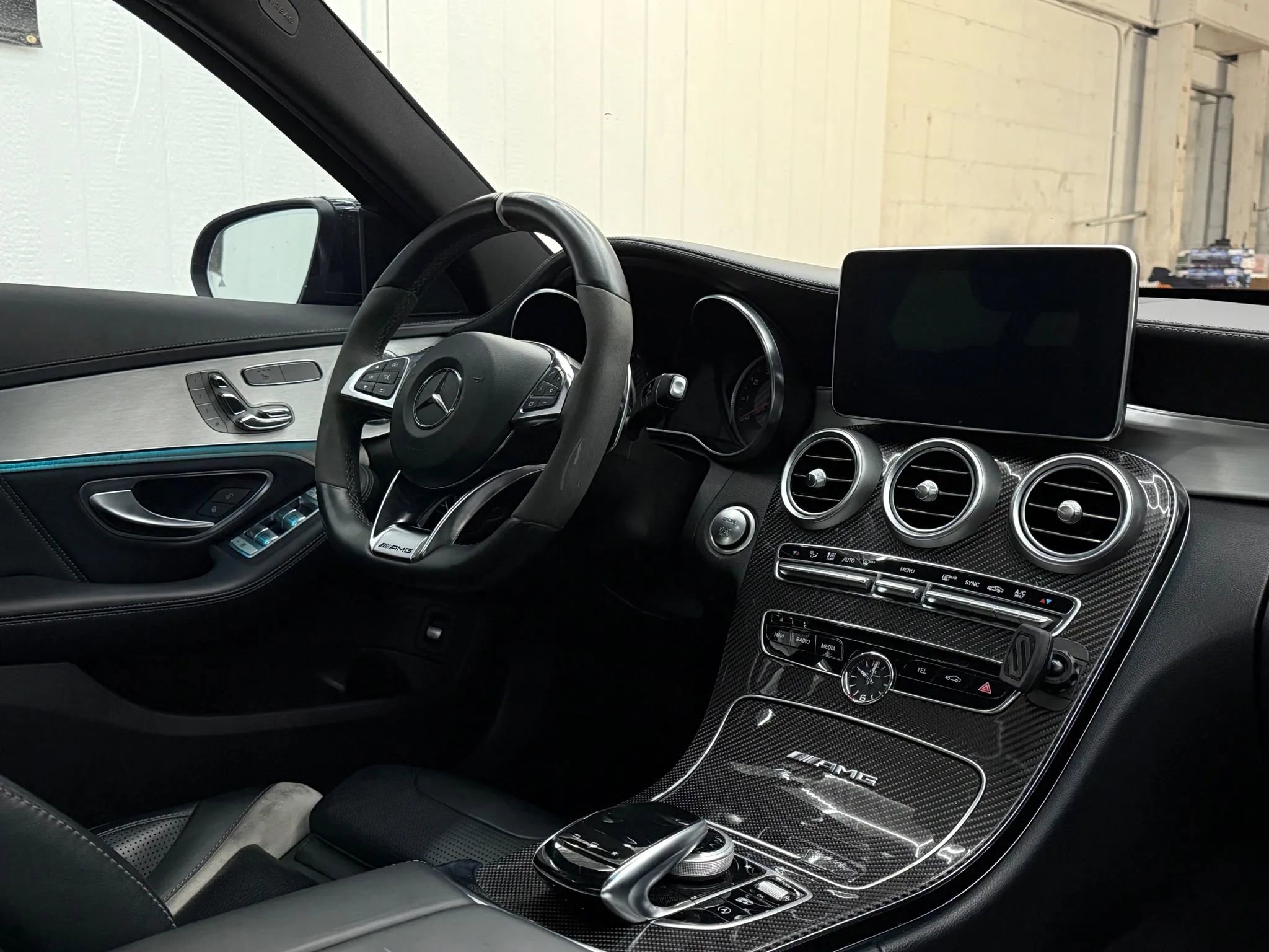 Used 2015 Mercedes-Benz C 63 AMG S image 11