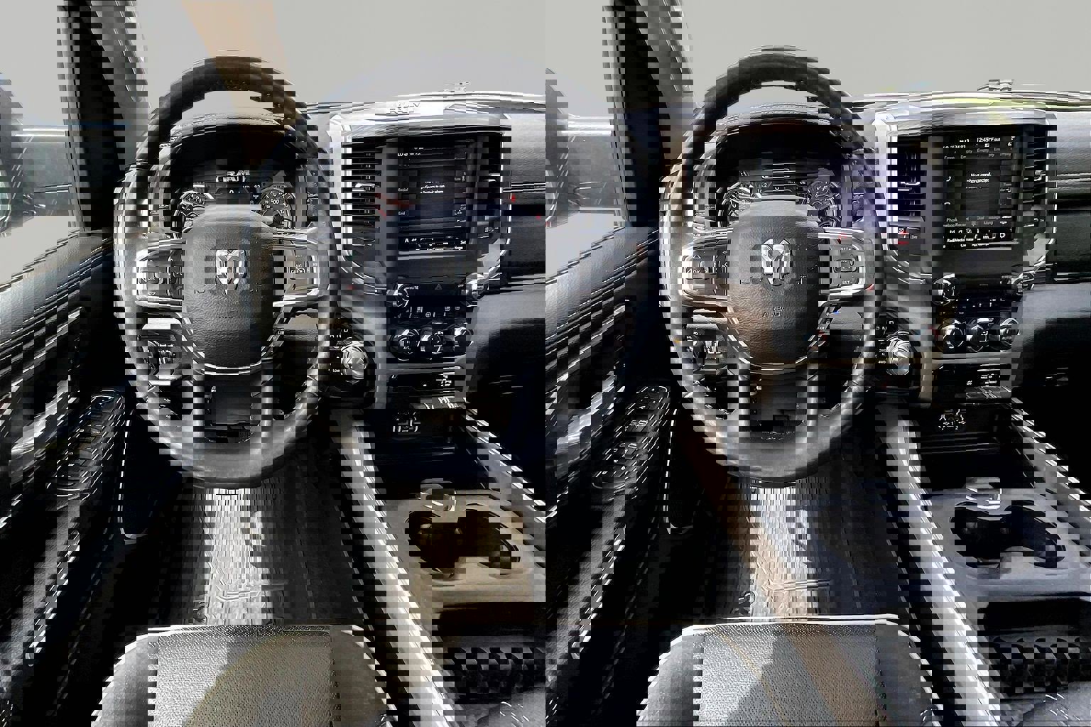 Used 2020 RAM 1500 Laramie image 9