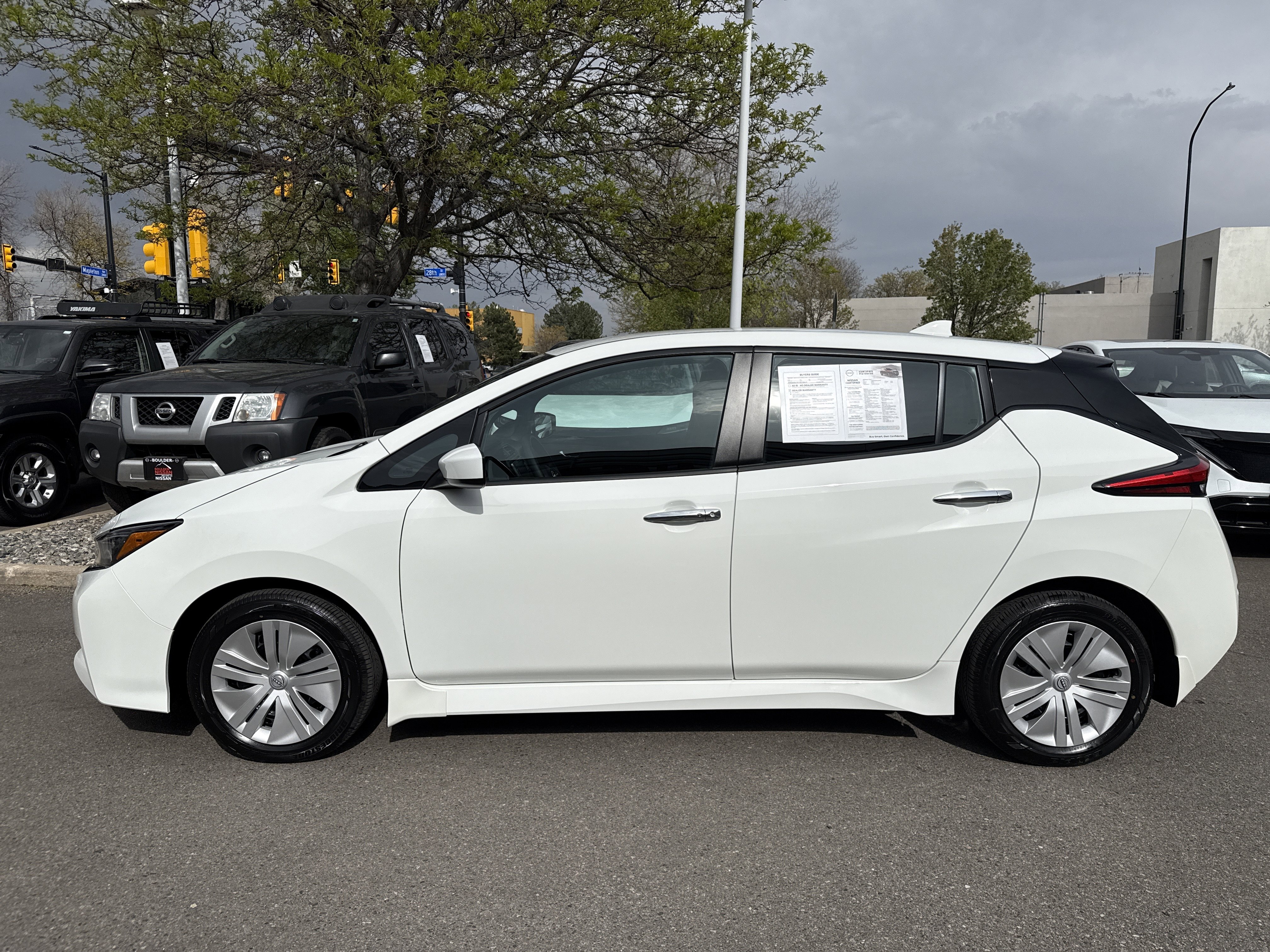 Certified 2024 Nissan Leaf S image 6