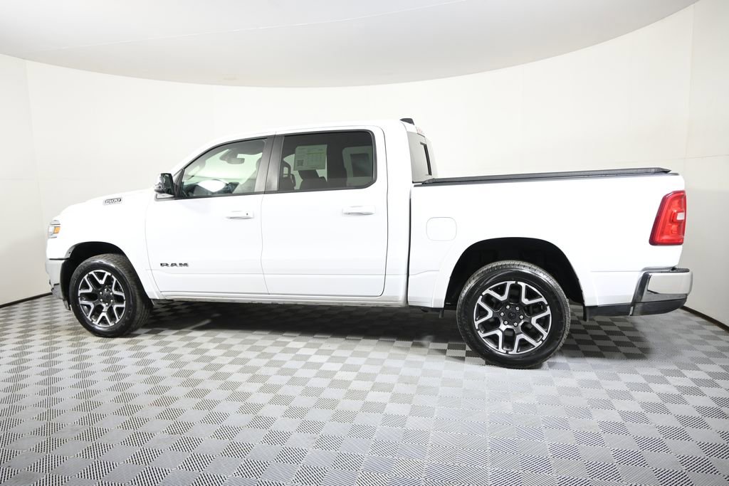 Used 2025 RAM 1500 Laramie AWD/4WD image 3